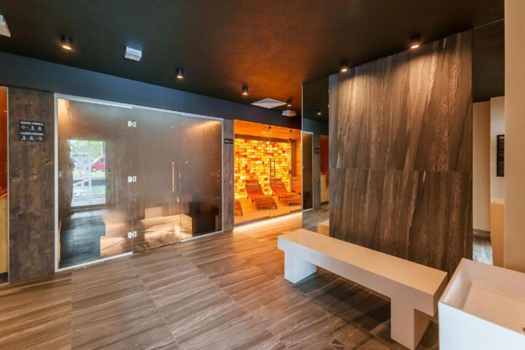 Akces Apartamenty Kasprowicza 20C- Basen, Sauny, Jacuzzi, Silownia W Cenie - Schwimmbad, Saunen, Jacuzzi, Fitnessstudio Im Preis Kołobrzeg Exterior foto
