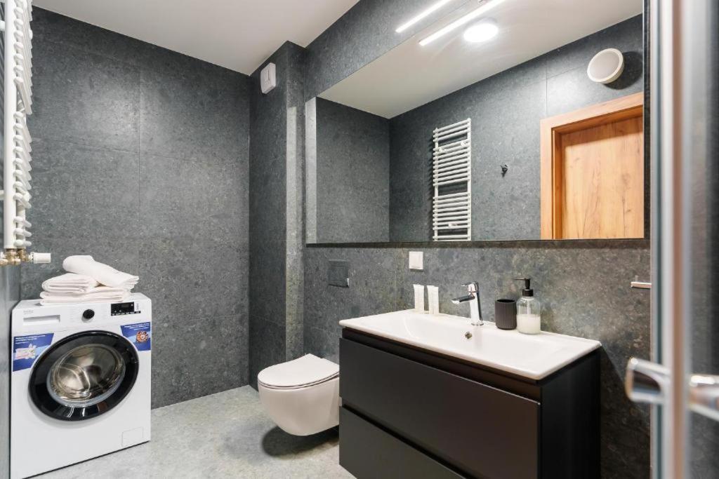 Akces Apartamenty Kasprowicza 20C- Basen, Sauny, Jacuzzi, Silownia W Cenie - Schwimmbad, Saunen, Jacuzzi, Fitnessstudio Im Preis Kołobrzeg Exterior foto