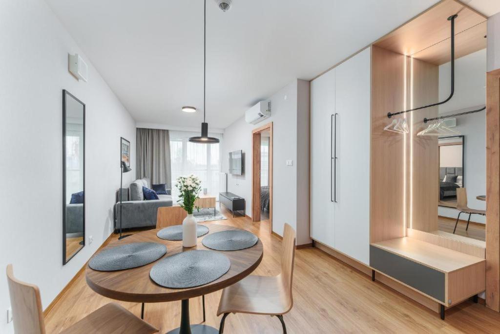 Akces Apartamenty Kasprowicza 20C- Basen, Sauny, Jacuzzi, Silownia W Cenie - Schwimmbad, Saunen, Jacuzzi, Fitnessstudio Im Preis Kołobrzeg Exterior foto